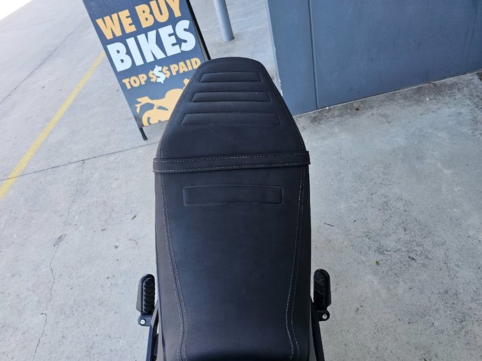 2023 CFMOTO 300 CL-X White