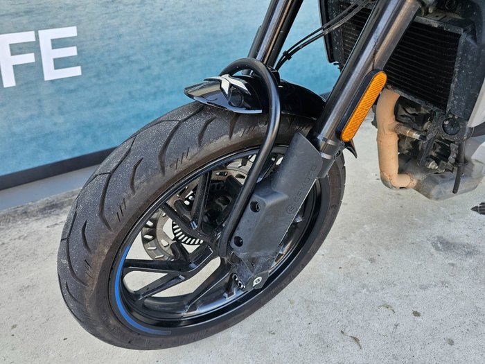 2023 CFMOTO 300 CL-X White