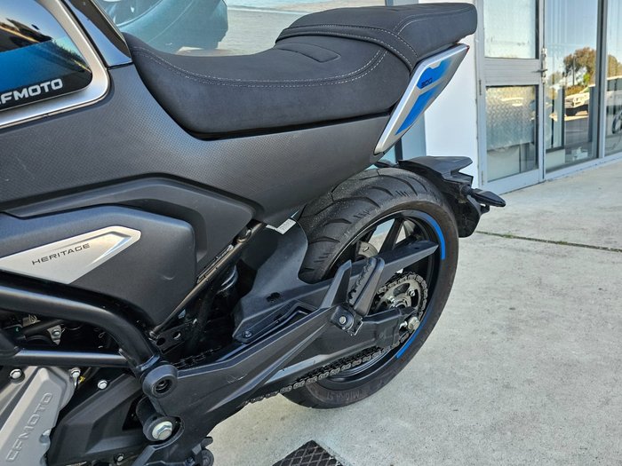 2023 CFMOTO 300 CL-X White