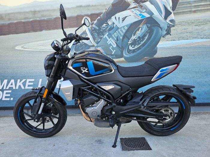 2023 CFMOTO 300 CL-X White