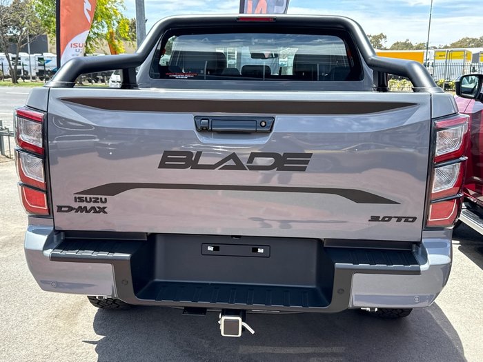 2025 Isuzu D-MAX BLADE