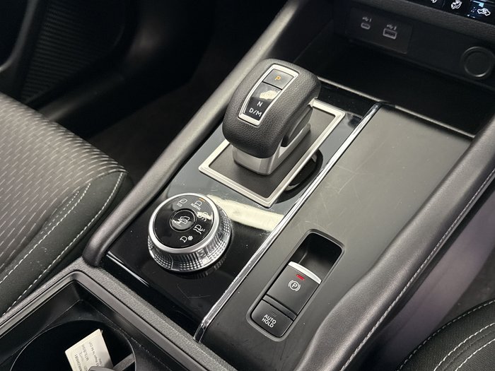 2023 Mitsubishi Outlander ES