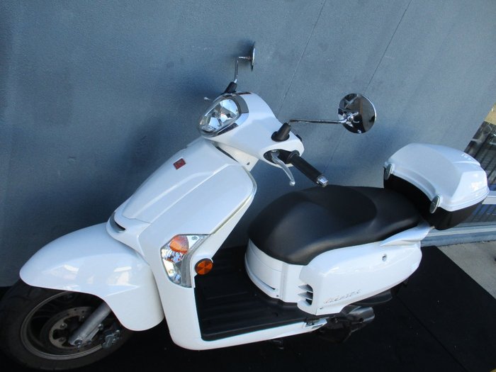 2021 Kymco LIKE 125 White