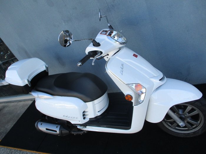 2021 Kymco LIKE 125 White