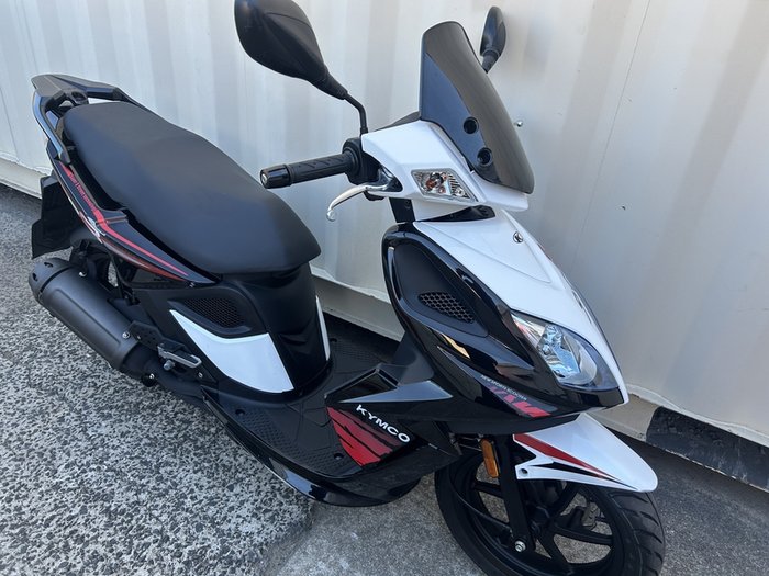 2021 KYMCO SUPER 8 50 SCOOTER BLACK