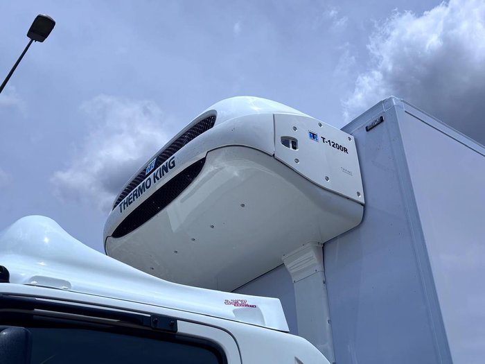 2025 Isuzu F Series FVL 260-300 AT R67