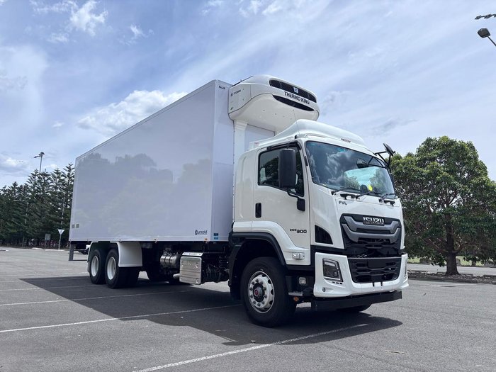2025 Isuzu F Series FVL 260-300 AT R67