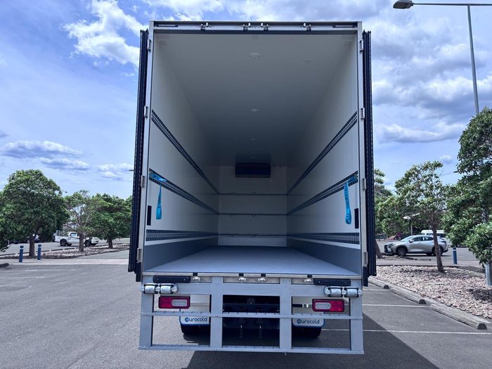 2025 Isuzu F Series FVL 260-300 AT R67