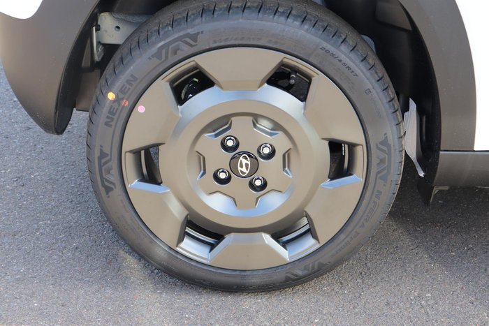 2025 Hyundai INSTER Cross