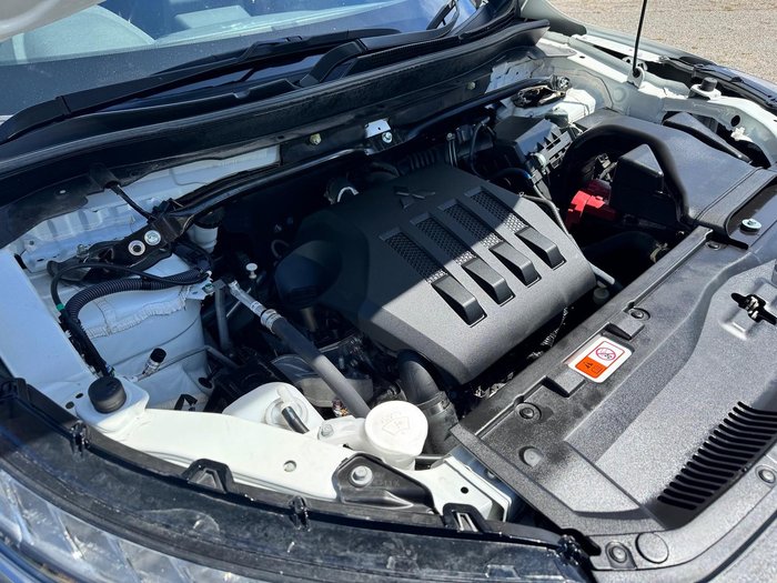 2023 Mitsubishi Eclipse Cross ES