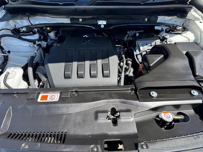 2023 Mitsubishi Eclipse Cross ES