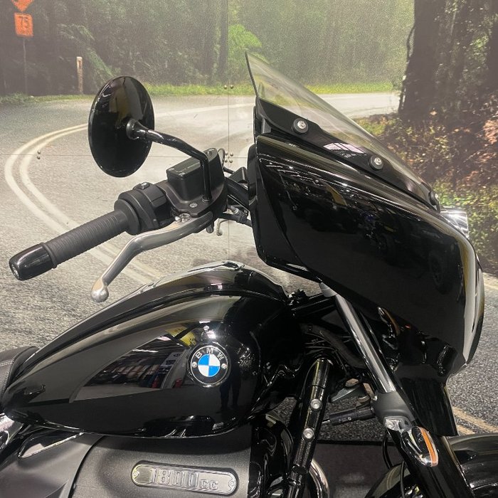 2021 BMW Motorrad R 18 Black