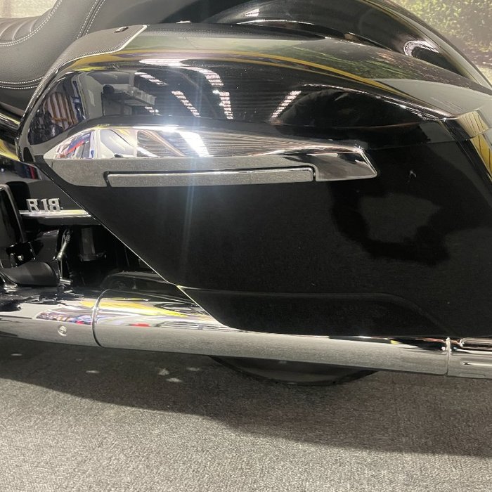 2021 BMW Motorrad R 18 Black