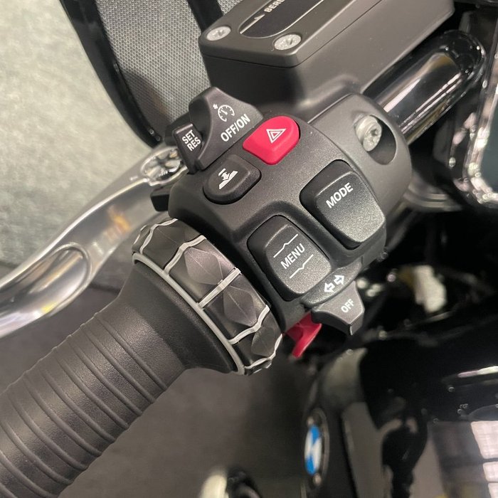 2021 BMW Motorrad R 18 Black