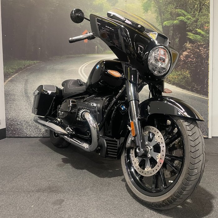 2021 BMW Motorrad R 18 Black
