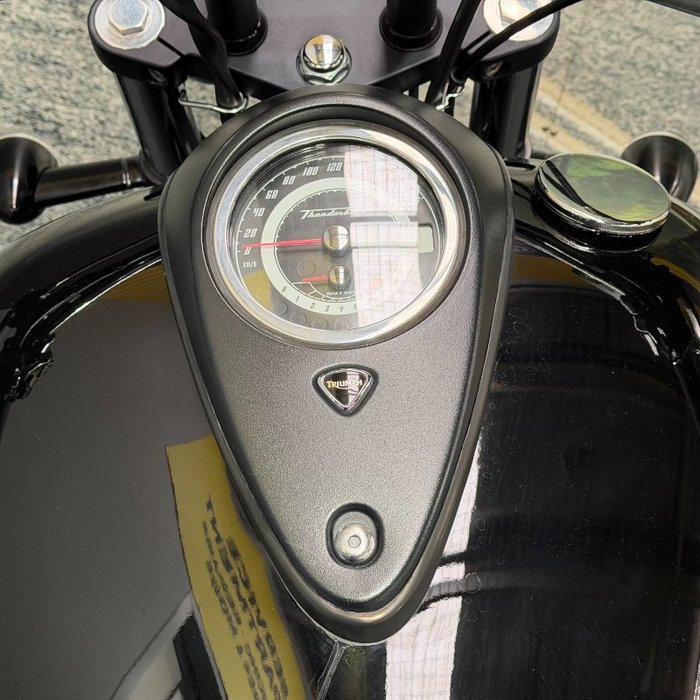 2011 Triumph THUNDERBIRD STORM (ABS) Black