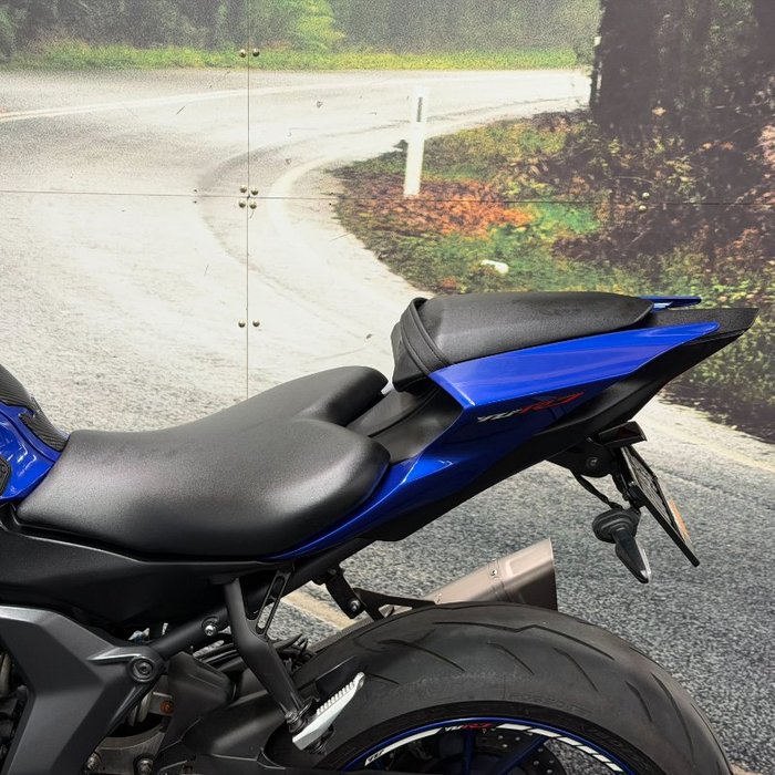 2022 Yamaha YZF-R7LA Blue