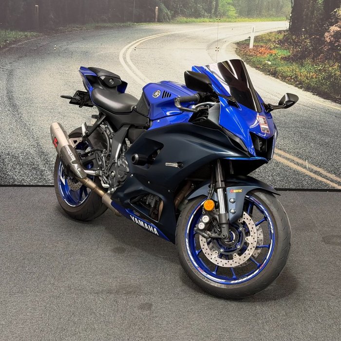 2022 Yamaha YZF-R7LA Blue
