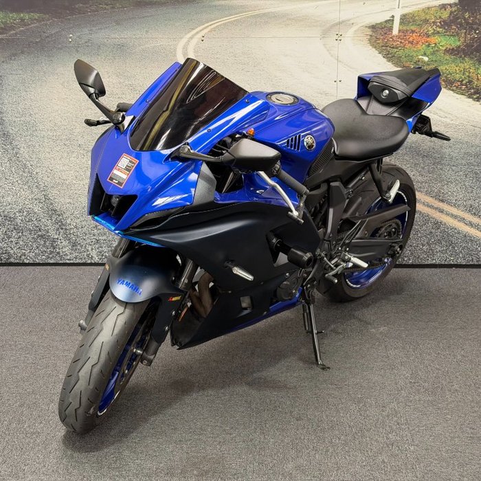 2022 Yamaha YZF-R7LA Blue