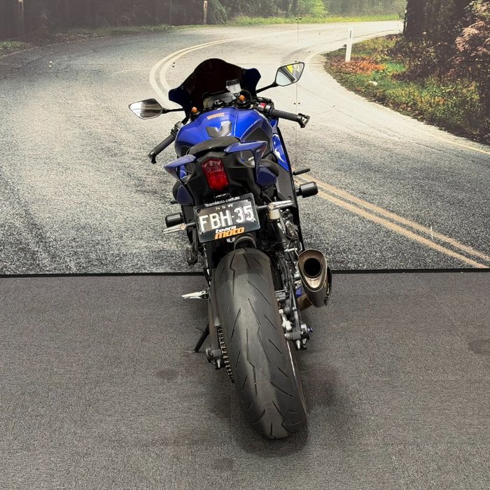 2022 Yamaha YZF-R7LA Blue