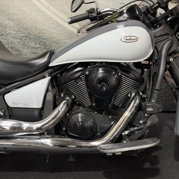 2021 Kawasaki VULCAN 900 (VN900) CLASSIC