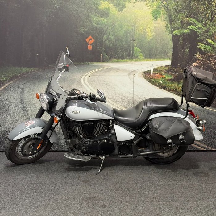 2021 Kawasaki VULCAN 900 (VN900) CLASSIC