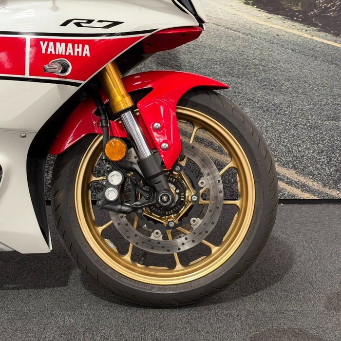 2021 Yamaha YZF-R7LA White