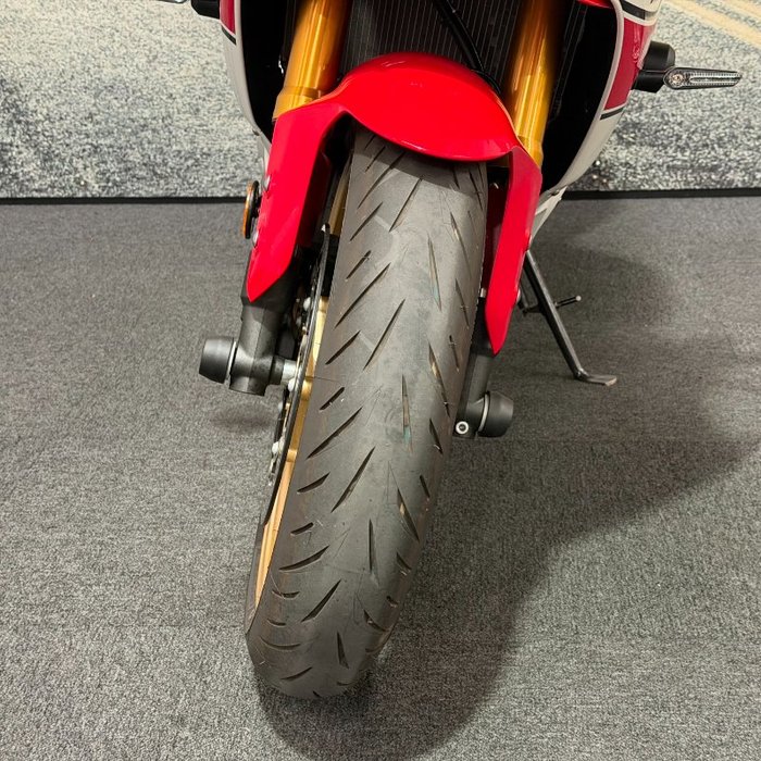 2021 Yamaha YZF-R7LA White