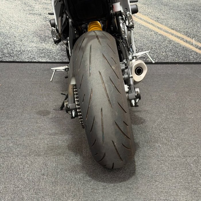 2021 Yamaha YZF-R7LA White