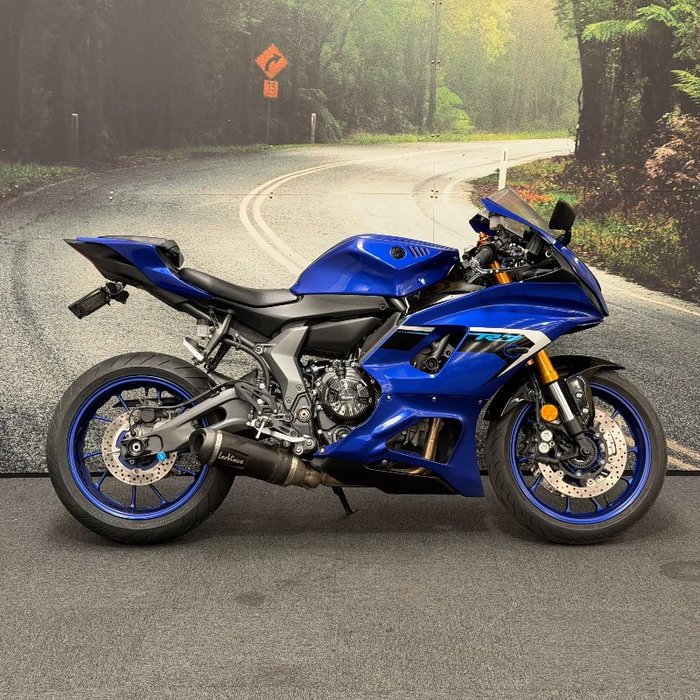 2025 Yamaha YZF-R7LA Blue