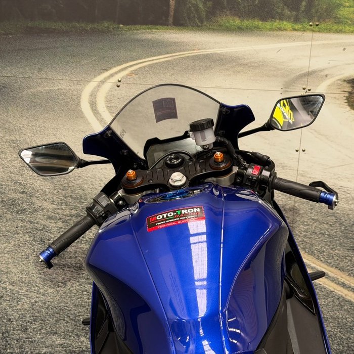 2025 Yamaha YZF-R7LA Blue