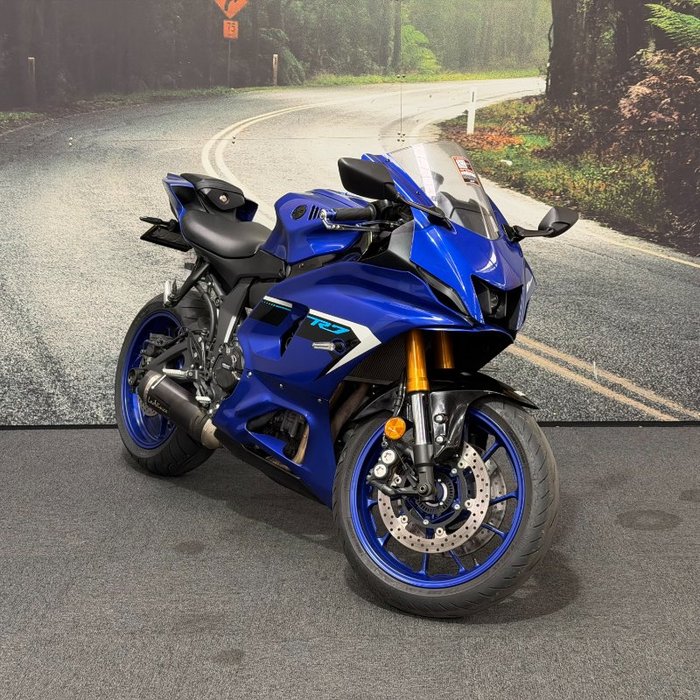 2025 Yamaha YZF-R7LA Blue