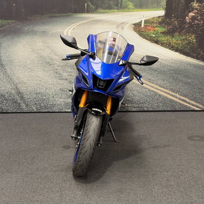 2025 Yamaha YZF-R7LA Blue