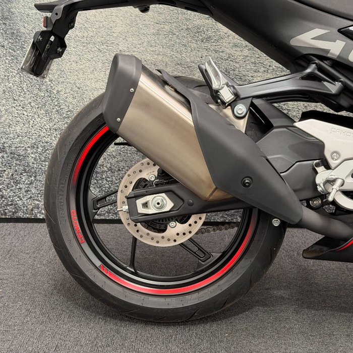 2024 CFMOTO 2024 Cf Moto 450CC 450SR ABS ROAD White