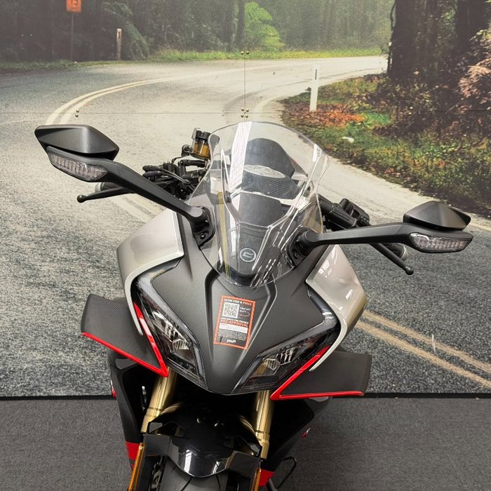 2024 CFMOTO 2024 Cf Moto 450CC 450SR ABS ROAD White