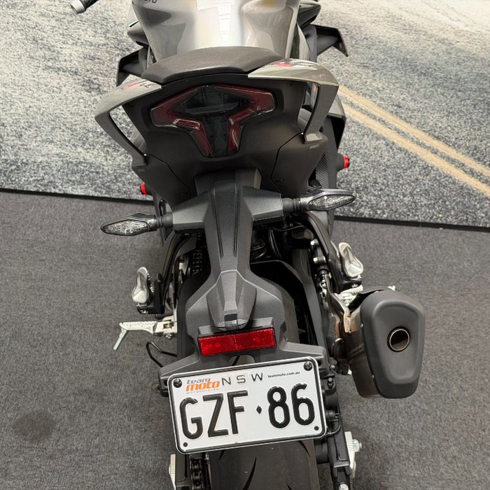 2024 CFMOTO 2024 Cf Moto 450CC 450SR ABS ROAD White