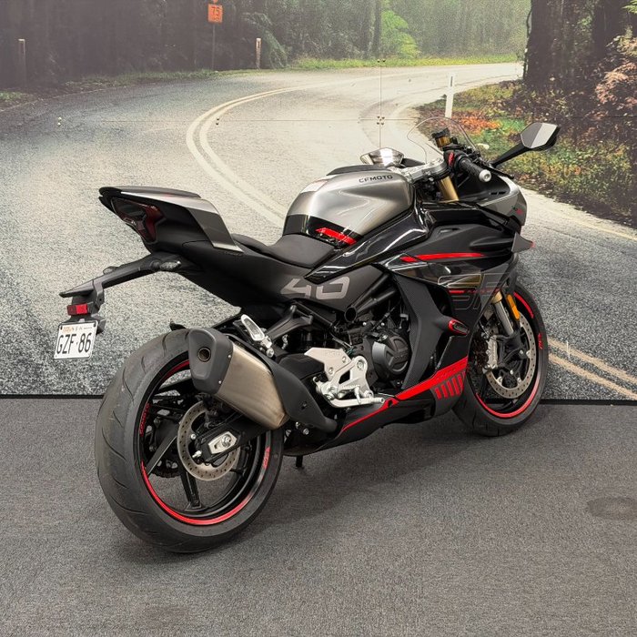 2024 CFMOTO 2024 Cf Moto 450CC 450SR ABS ROAD White