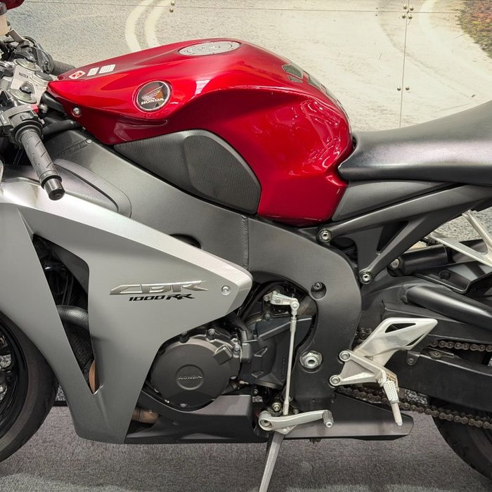 2008 Honda CBR1000RR (FIREBLADE) Maroon