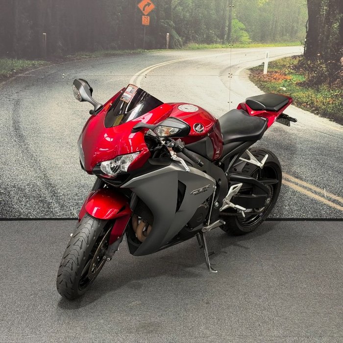 2008 Honda CBR1000RR (FIREBLADE) Maroon