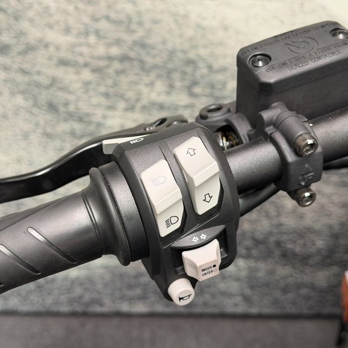 2024 DUCATI SCRAMBLER NIGHTSHIFT Blue