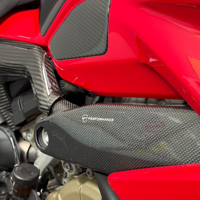 2021 DUCATI STREETFIGHTER V4 S Red