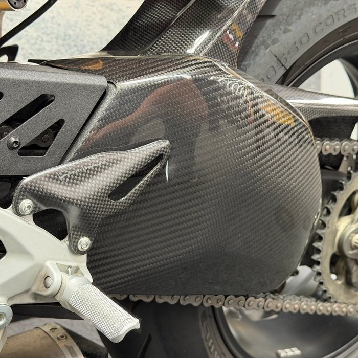 2021 DUCATI STREETFIGHTER V4 S Red