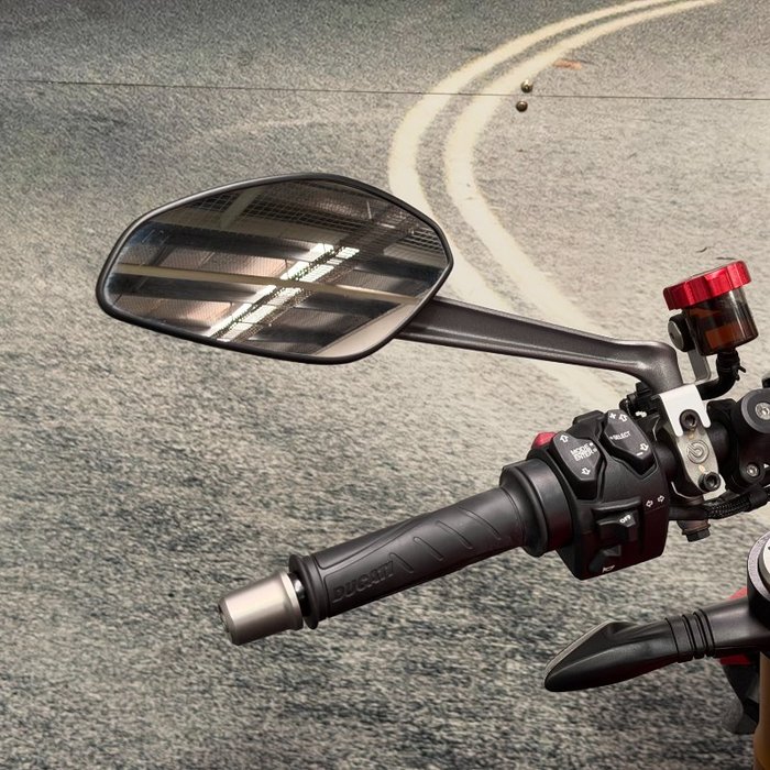 2021 DUCATI STREETFIGHTER V4 S Red