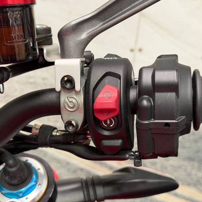 2021 DUCATI STREETFIGHTER V4 S Red