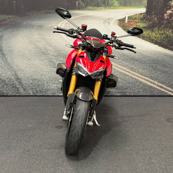 2021 DUCATI STREETFIGHTER V4 S Red