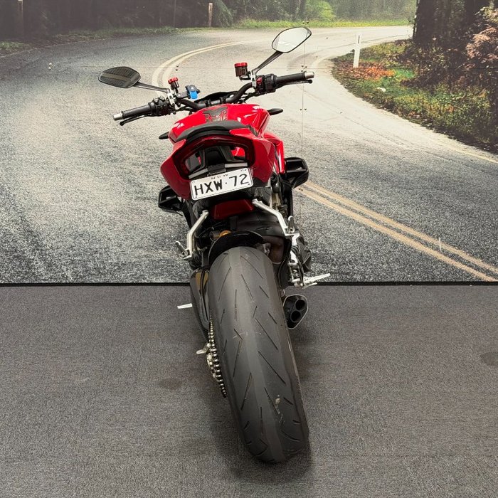 2021 DUCATI STREETFIGHTER V4 S Red