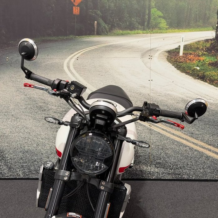 2021 Triumph TRIDENT 660 White