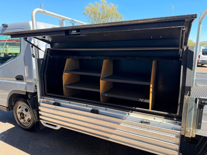 2022 Mitsubishi FUSO