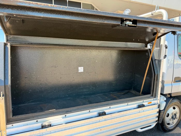 2022 Mitsubishi FUSO