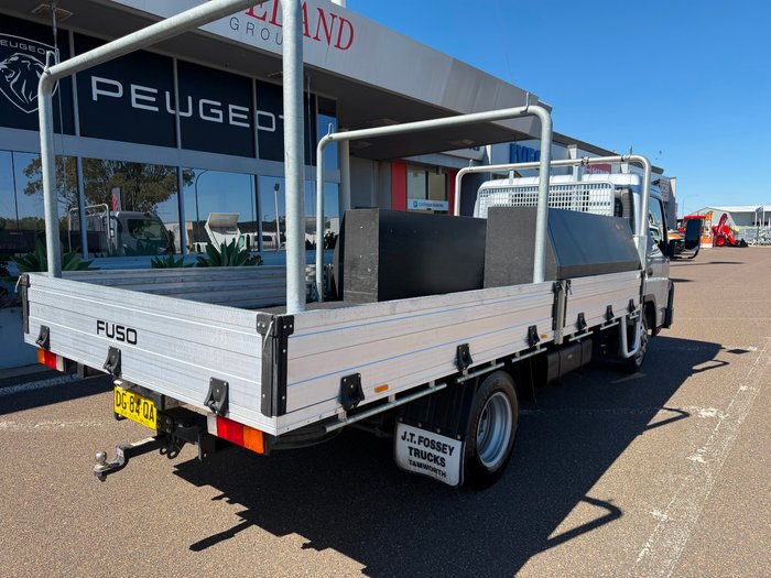 2022 Mitsubishi FUSO